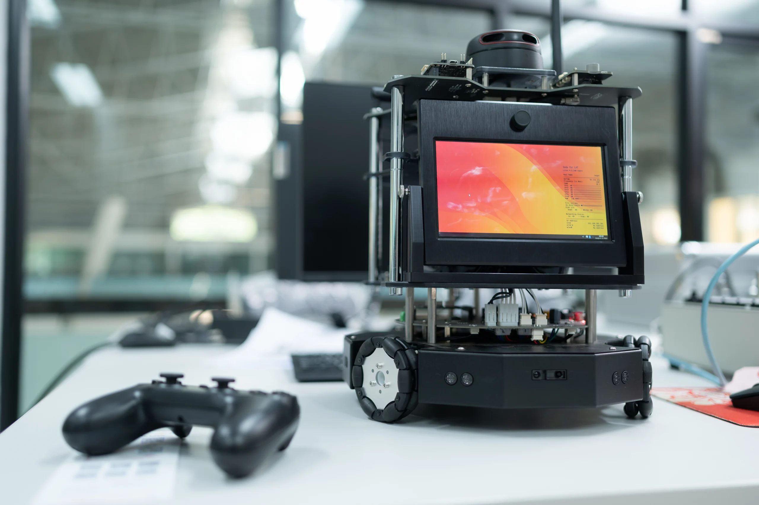 small-robot-for-operating-the-operation-of-the-han-2023-11-27-04-54-25-utc